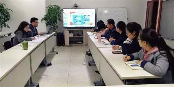 深入学习两会精神 做好新一届支委选举 ——重庆菠菜导航担保网-信誉菠菜导航网-菠菜导航网联合党支部召开第一季度支部会议