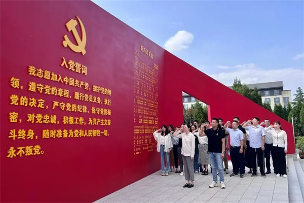 党史共学催奋进，菠菜导航网同研促发展——益光国际事业部党支部与常州市宏豪制钢有限公司党支部开展党建共建活动