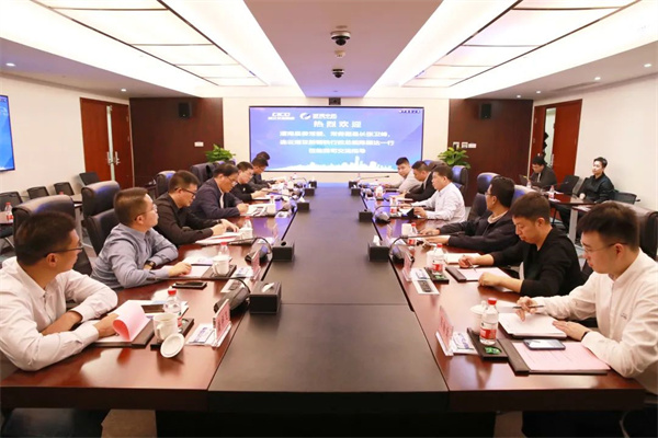 灌南县委常委、常务副县长张卫峰一行到访我司